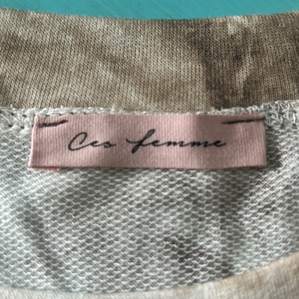 Ces Femme Mixed Pattern Top - Picture 5 of 6